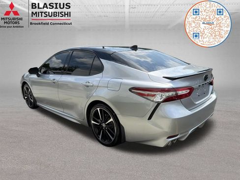 Used 2019 Toyota Camry XSE FWD image 18