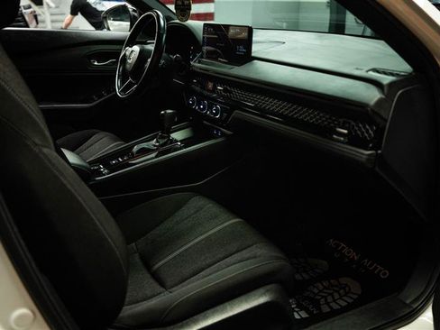 Used 2023 Honda Accord Sport image 13
