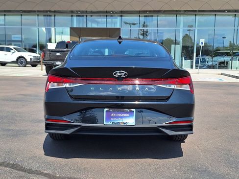 Certified 2023 Hyundai Elantra SEL w/ Convenience Package FWD image 4