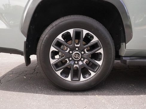 Used 2024 Toyota Sequoia Limited AWD/4WD image 37