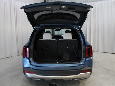 Used 2025 Kia Sorento SX Prestige AWD/4WD image 37