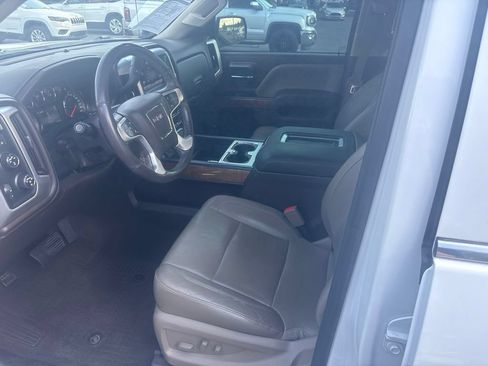 Used 2015 GMC Sierra 1500 SLT w/ Driver Alert Package AWD/4WD image 17