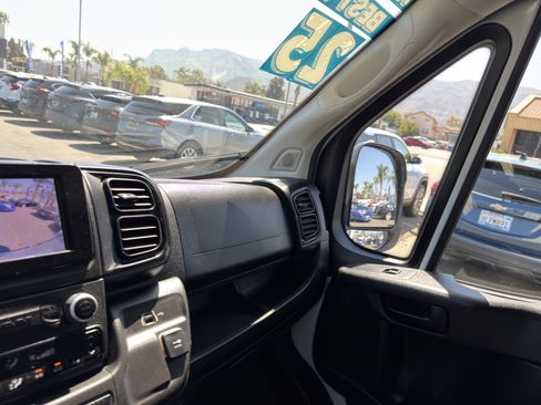 Used 2025 RAM ProMaster 2500 w/ Convenience Group FWD image 43