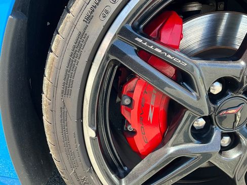 Used 2022 Chevrolet Corvette Z51 w/ Z51 Performance Package image 10