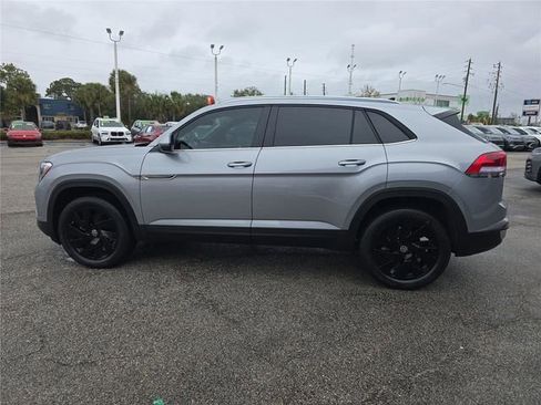 New 2026 Volkswagen Atlas Cross Sport SE image 7