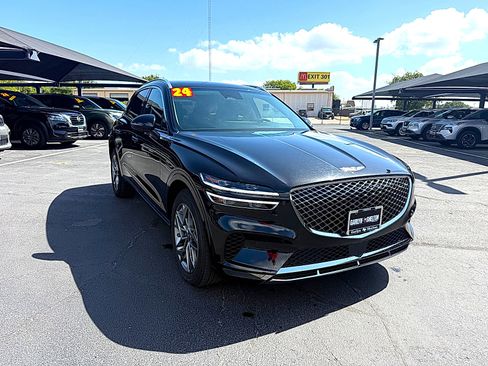 Used 2025 Genesis GV70 2.5T AWD/4WD image 2