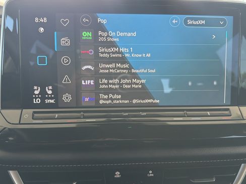 Used 2025 Volkswagen Atlas SE AWD/4WD image 22