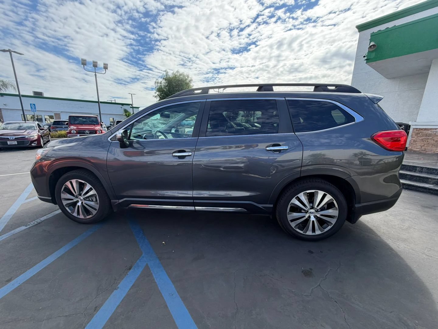 Used 2020 Subaru Ascent Touring w/ Popular Package #2 AWD/4WD image 6