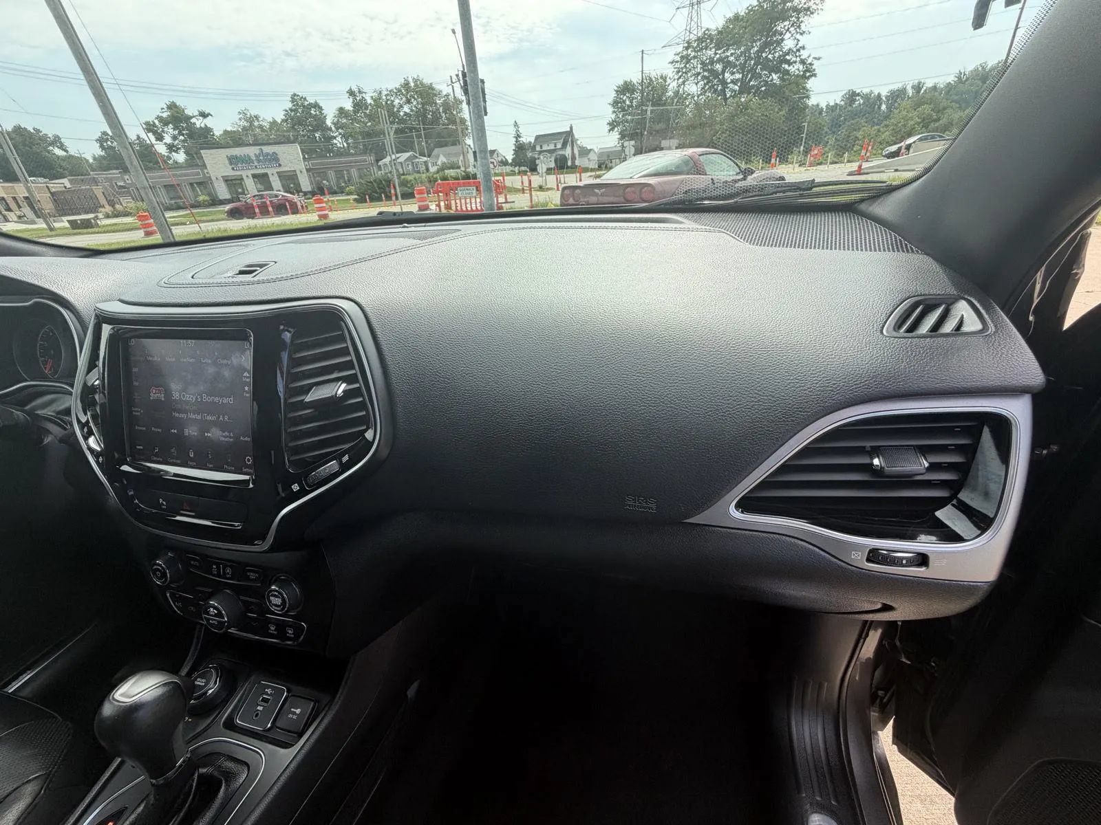 Used 2020 Jeep Cherokee High Altitude AWD/4WD image 14