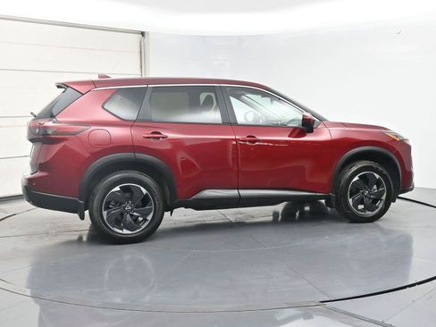 Used 2025 Nissan Rogue SV AWD/4WD image 47