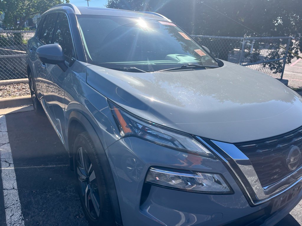 Used 2021 Nissan Rogue SL FWD image 3