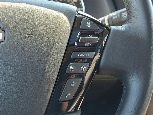 Used 2024 Nissan Armada SL w/ Captain's Chairs Package image 23