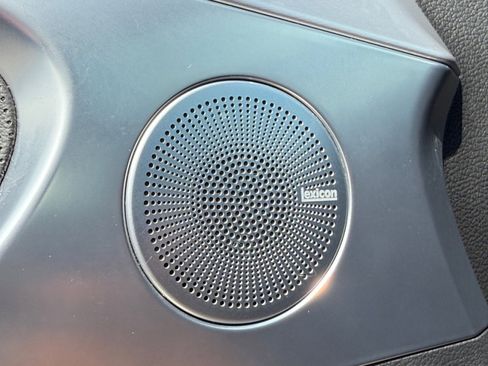 Used 2019 Genesis G70 2.0T Advanced w/ Elite Package image 39