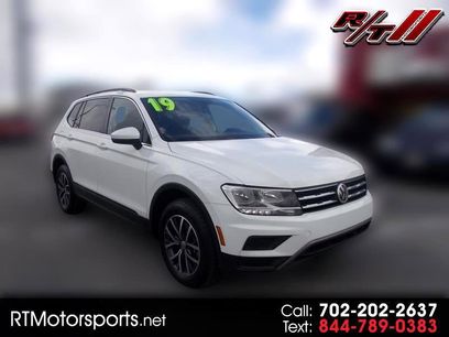 Used 2019 Volkswagen Tiguan SE w/ Panoramic Sunroof Package