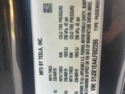 Used 2020 Tesla Model 3 Standard Range Plus image 13