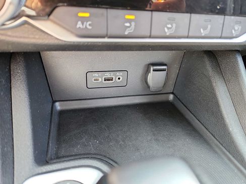 Used 2023 Nissan Sentra SV FWD image 23