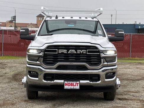 New 2026 RAM 3500 Tradesman image 8