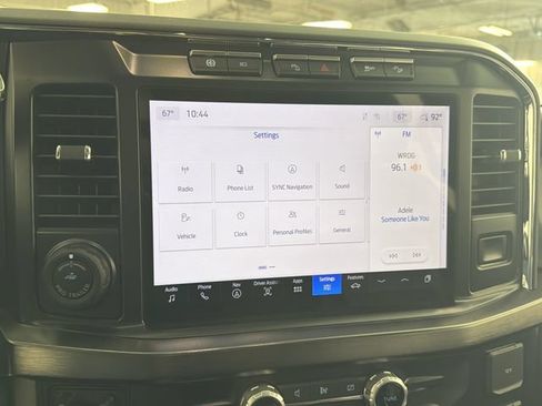 Used 2024 Ford F250 Lariat w/ Lariat Ultimate Package AWD/4WD image 9