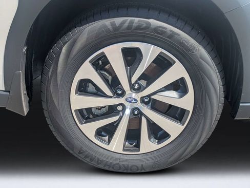 Certified 2025 Subaru Outback Premium AWD/4WD image 11