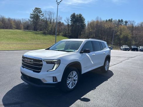 Used 2024 GMC Acadia Elevation AWD/4WD image 4