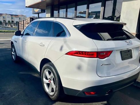 Used 2020 Jaguar F-PACE Premium image 7