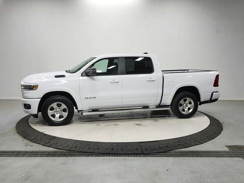 Used 2025 RAM 1500 Big Horn AWD/4WD image 4