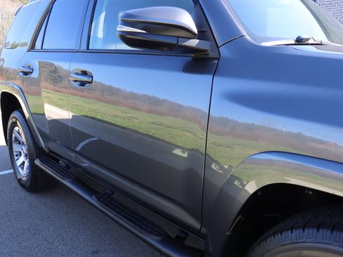 Used 2016 Toyota 4Runner Trail Premium image 21