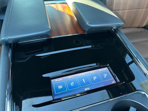 Used 2024 Lincoln Navigator Reserve image 52