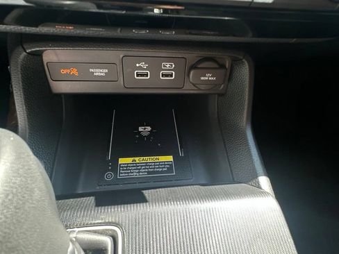 Used 2024 Honda Civic Touring image 12