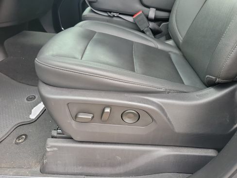 Used 2025 GMC Sierra 1500 SLT RWD image 5
