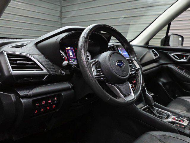 Used 2022 Subaru Forester Touring AWD/4WD image 11