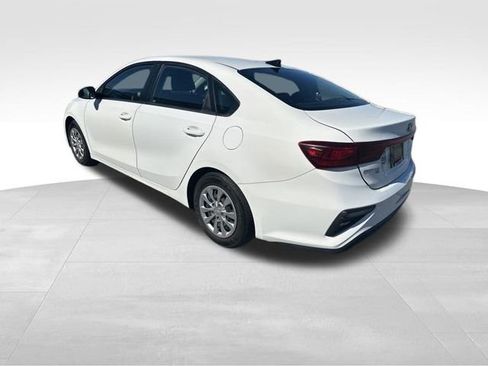 Used 2019 Kia Forte Sedan image 4