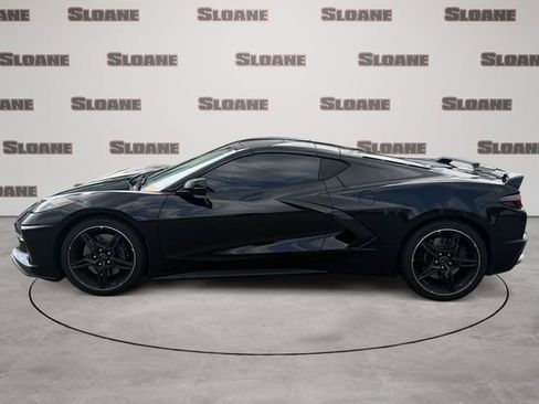 Used 2021 Chevrolet Corvette Stingray Preferred Cpe w/ Z51 Performance Package image 2