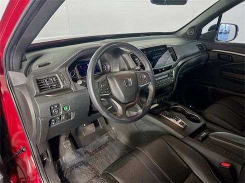 Used 2023 Honda Passport TrailSport image 10