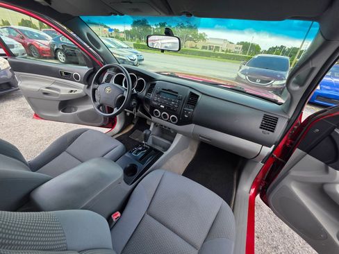 Used 2010 Toyota Tacoma 2WD Access Cab image 18