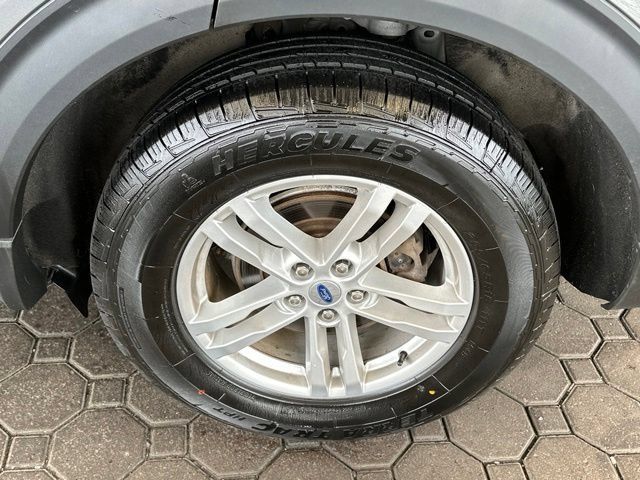Certified 2023 Ford Explorer XLT AWD/4WD image 6