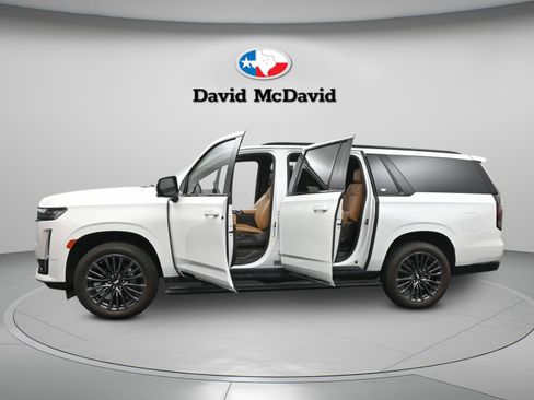 Used 2023 Cadillac Escalade ESV Sport w/ Touring Package AWD/4WD image 52
