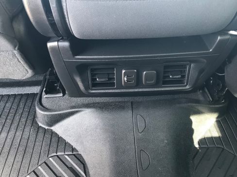 Used 2021 Chevrolet Silverado 1500 RST AWD/4WD image 17