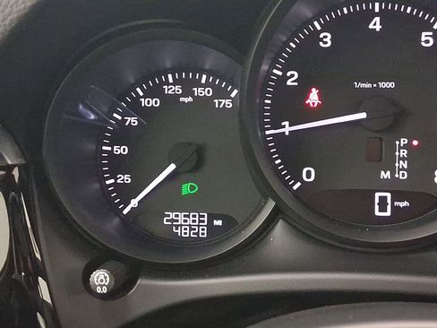 Used 2024 Porsche Macan image 20