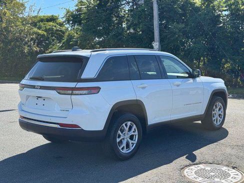 Certified 2022 Jeep Grand Cherokee Limited AWD/4WD image 5