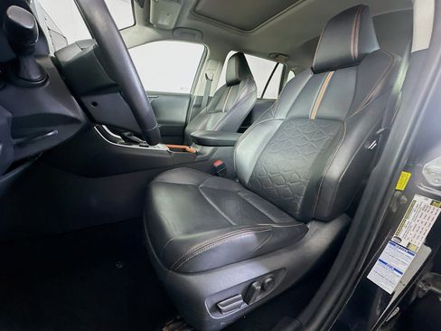 Used 2022 Toyota RAV4 Adventure w/ Convenience Package AWD/4WD image 13