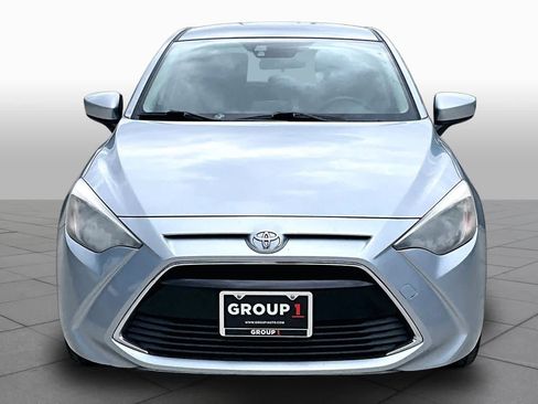 Used 2017 Toyota Yaris iA image 4