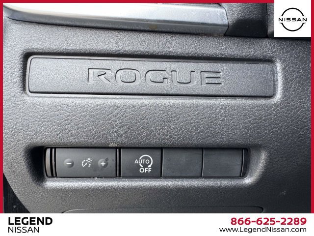 Used 2023 Nissan Rogue S AWD/4WD image 18