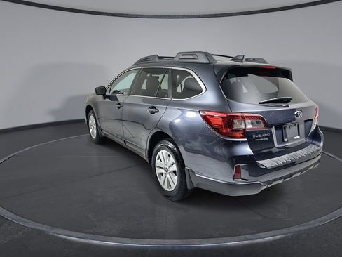 Used 2017 Subaru Outback 2.5i Premium AWD/4WD image 6