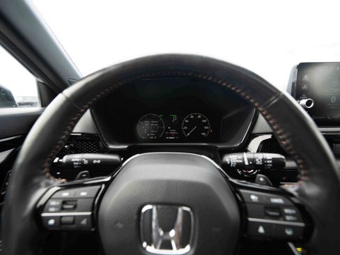 Used 2025 Honda CR-V Sport Touring image 15