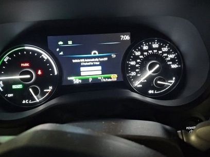 Used 2025 Toyota Sienna LE