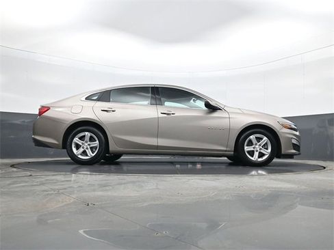 Used 2024 Chevrolet Malibu LS image 24