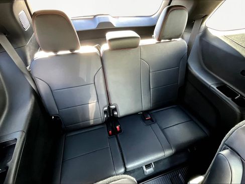 Used 2024 Chevrolet Traverse RS w/ LPO, Floor Liner Package image 30