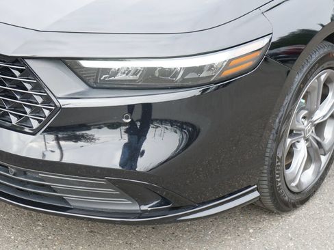Used 2023 Honda Accord EX-L image 11