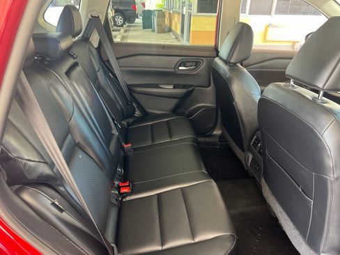 Certified 2023 Nissan Rogue SV w/ SV Premium Package AWD/4WD image 15